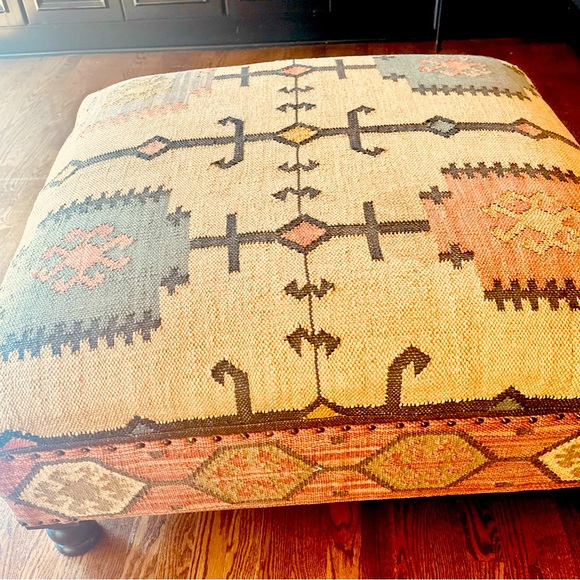 Ottoman - Picture 1 of 1